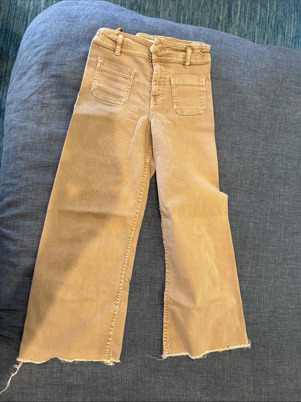 Zara Wide-Leg High-Rise Jeans in Tan